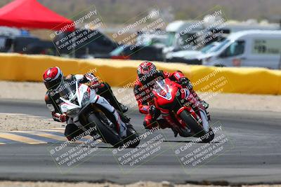 media/Apr-10-2022-SoCal Trackdays (Sun) [[f104b12566]]/Turn 2 (1135am)/